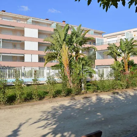 Апартаменти T2 Climatise Avec Piscine, Terrasse Et Parking A 600m De La - - Fr-1-251-399